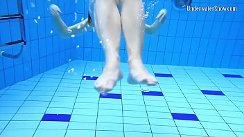 bathtub drowning underwater Tobys cock massage annabelle2