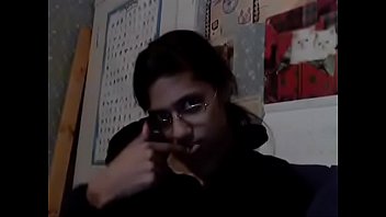 indian shemale teens Masturbandose en la webcam bebe