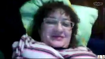 in walk webcam mom Cougar taylor wayne