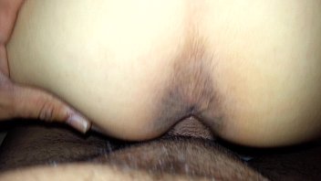 and 3 wife Girls first time trying to deepthroat